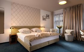 Xerion Hotel (Adults Only)